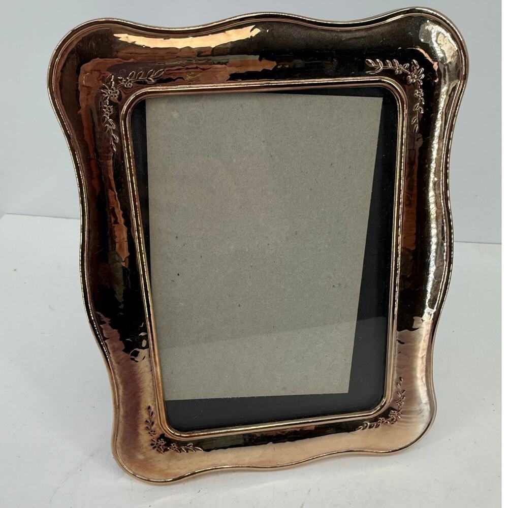Rose Gold Tone 5x7 Picture Frame Wavy Scalloped Floral Accent Tabletop Decor